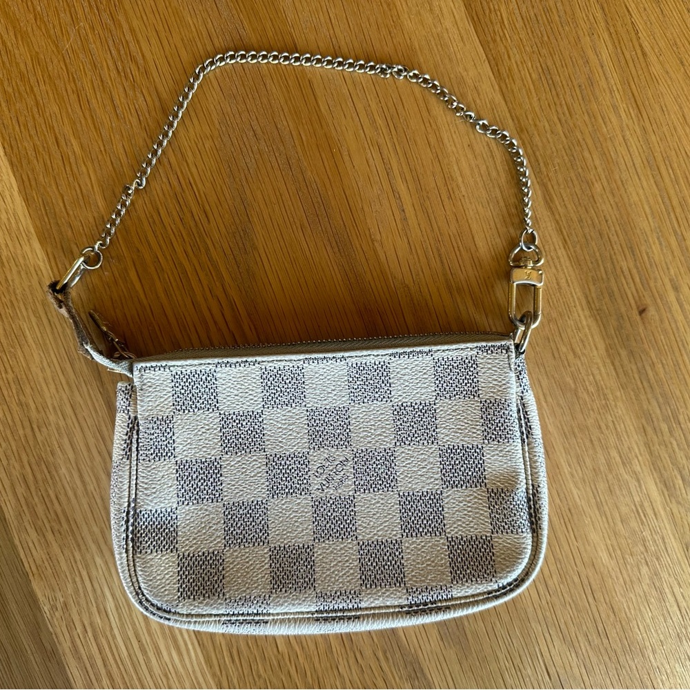 LOUIS VUITTON Damier Azur Mini Pochette - Picture 9 of 10